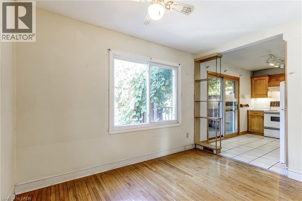 230 East 33rd Street, Hamilton, Ontario  L8V 3T6 - Photo 12 - 40852946