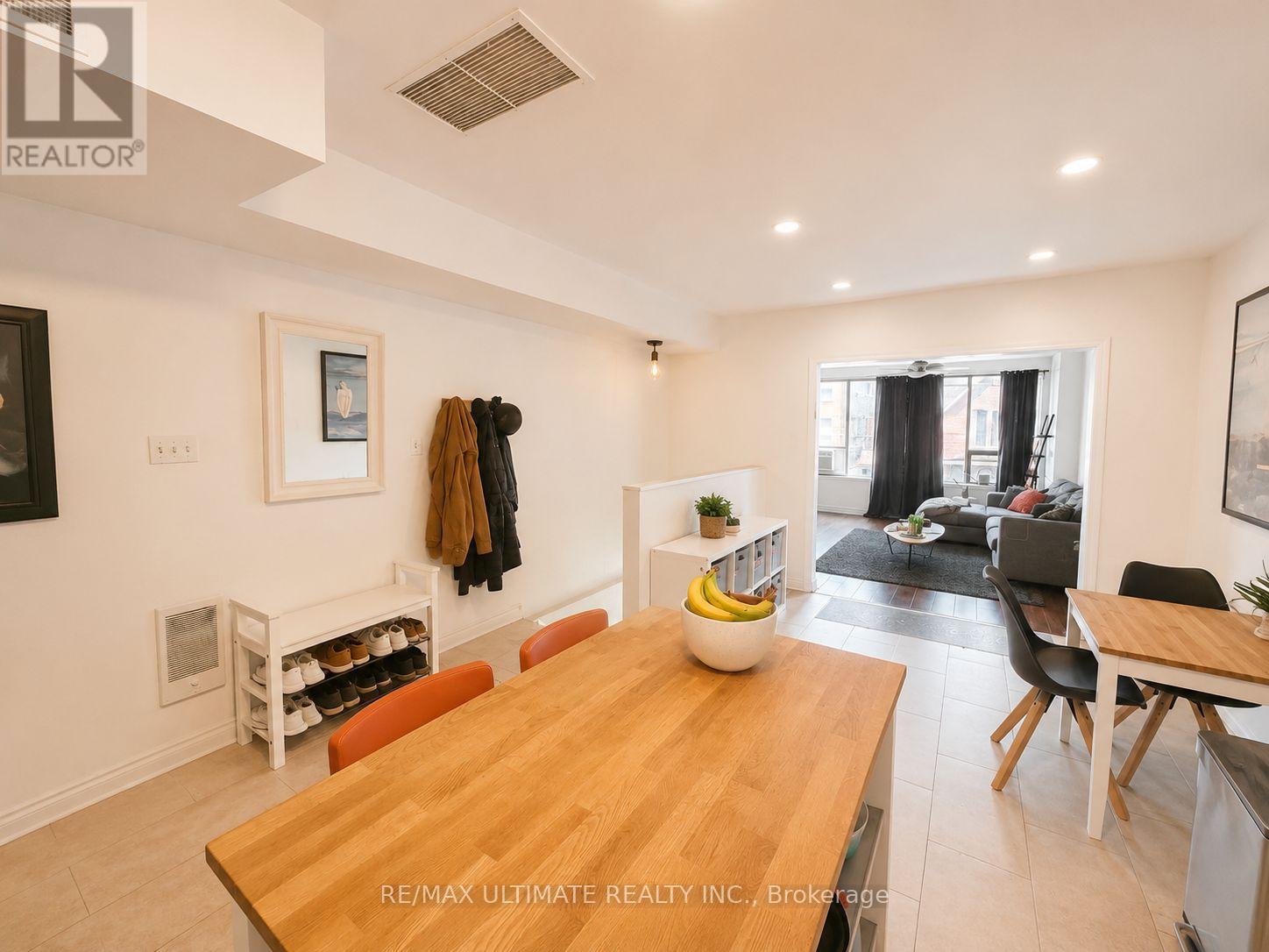 617 Gerrard Street E, Toronto, Ontario  M4M 1Y2 - Photo 19 - E13638510