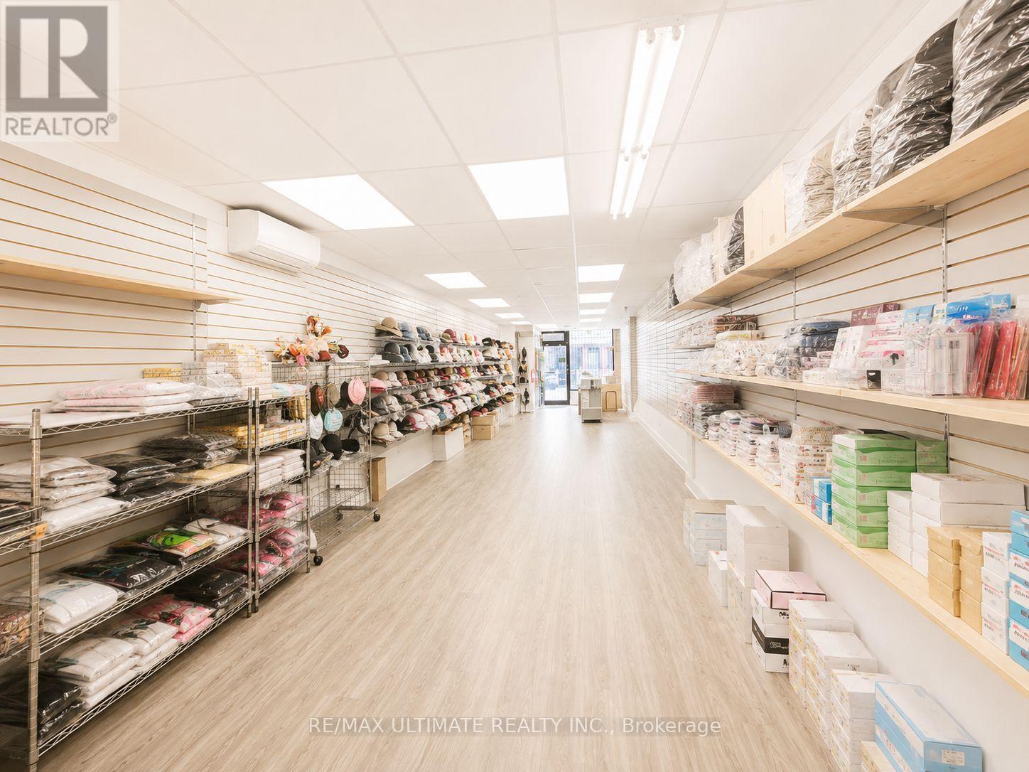 617 Gerrard Street E, Toronto, Ontario  M4M 1Y2 - Photo 4 - E13638510