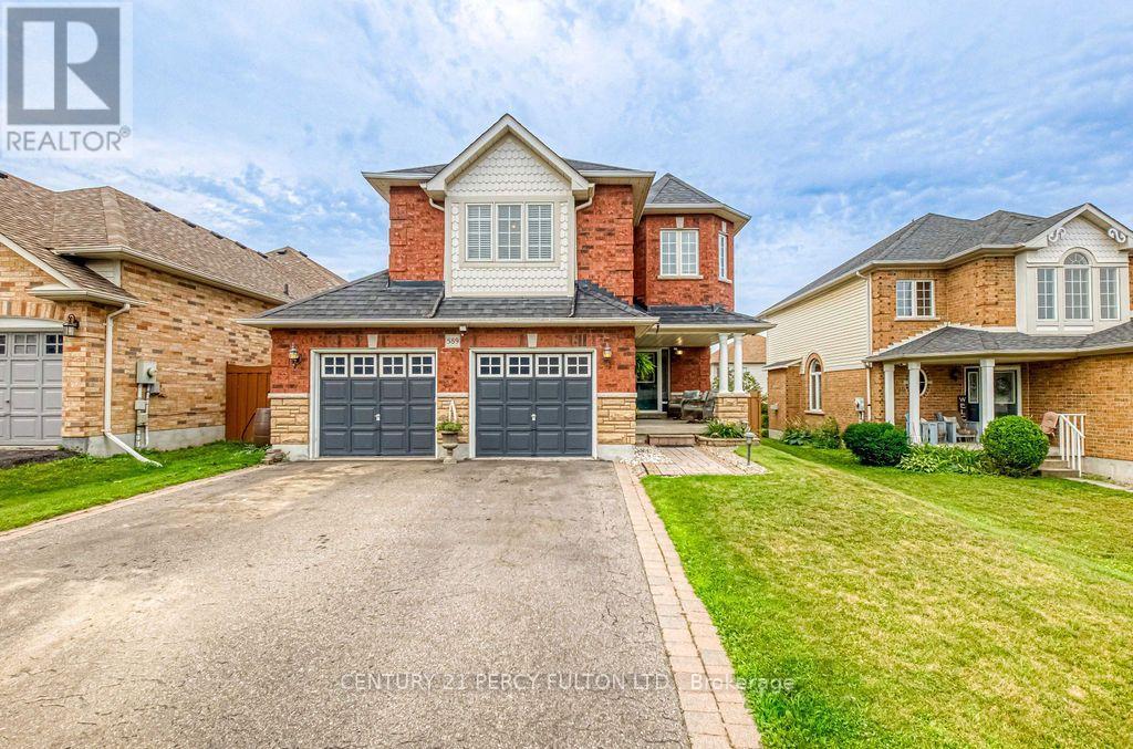 589 BLACKWOOD BOULEVARD, Oshawa, Ontario