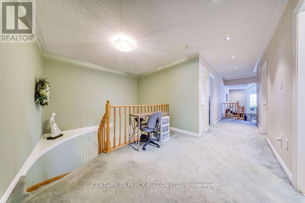 589 Blackwood Boulevard, Oshawa, Ontario  L1K 2N4 - Photo 17 - E13638578