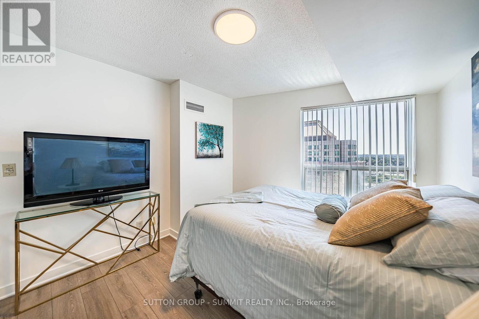 2605 - 38 Lee Centre Drive, Toronto, Ontario  M1H 3J7 - Photo 18 - E13638608