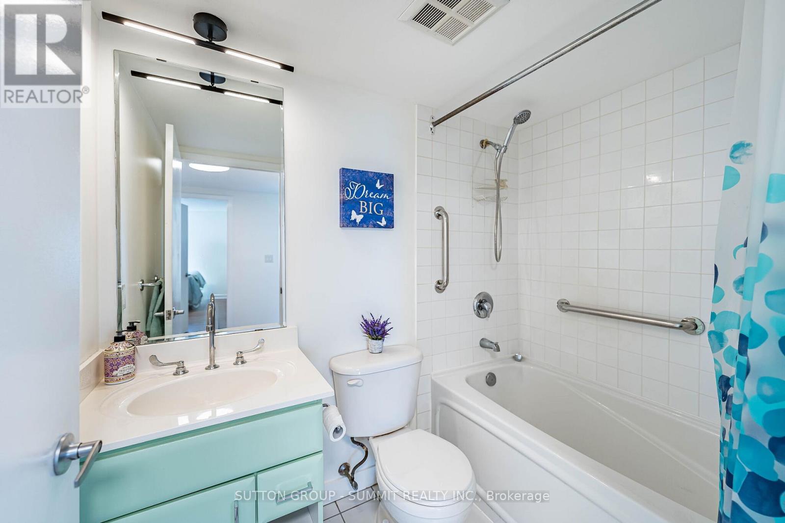 2605 - 38 Lee Centre Drive, Toronto, Ontario  M1H 3J7 - Photo 26 - E13638608