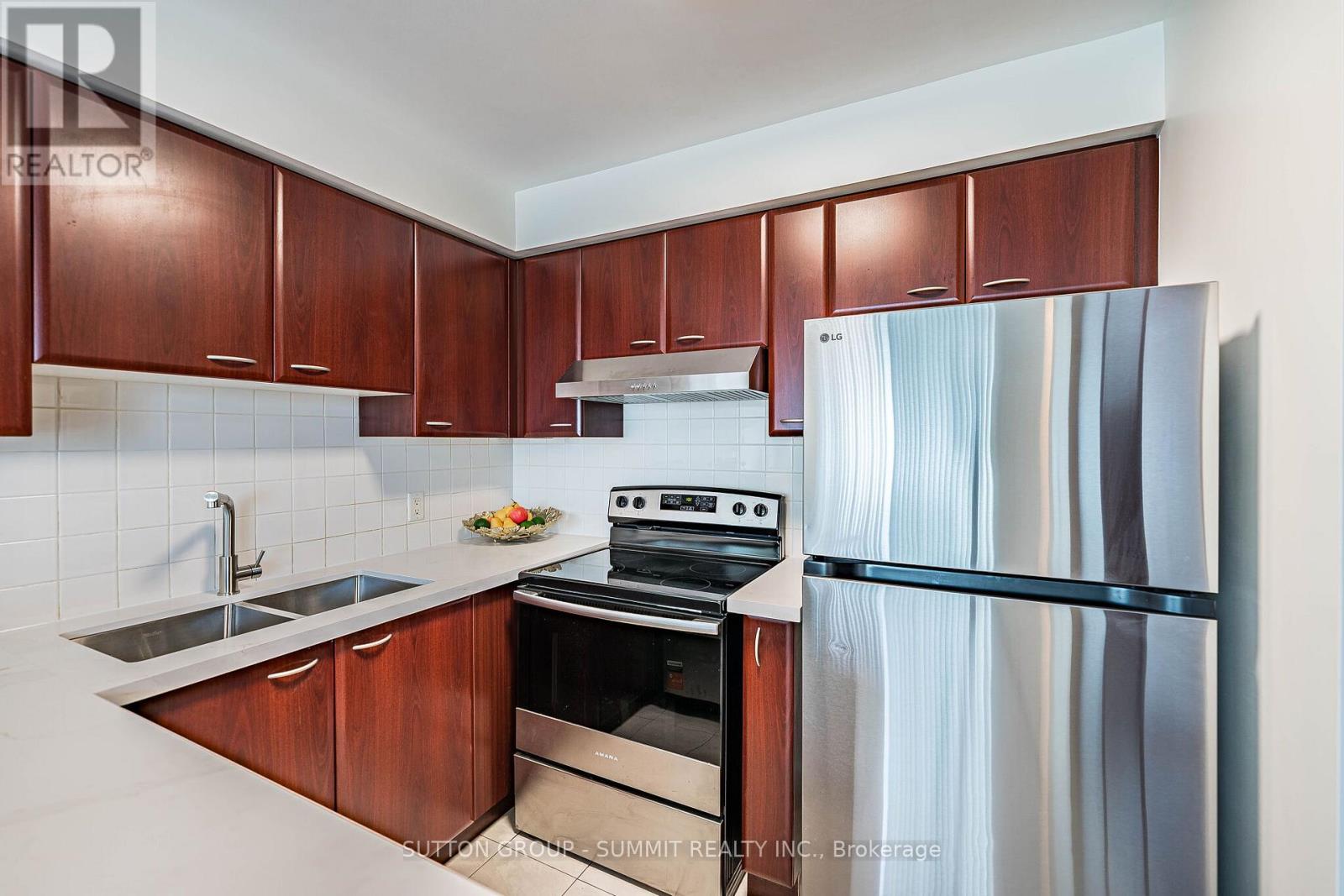 2605 - 38 Lee Centre Drive, Toronto, Ontario  M1H 3J7 - Photo 7 - E13638608