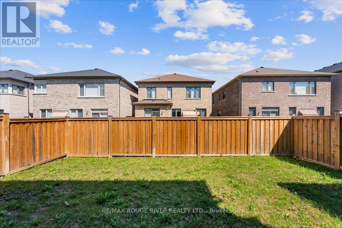 24 Dumaine Street, Whitby, Ontario  L1P 0G8 - Photo 32 - E13638618