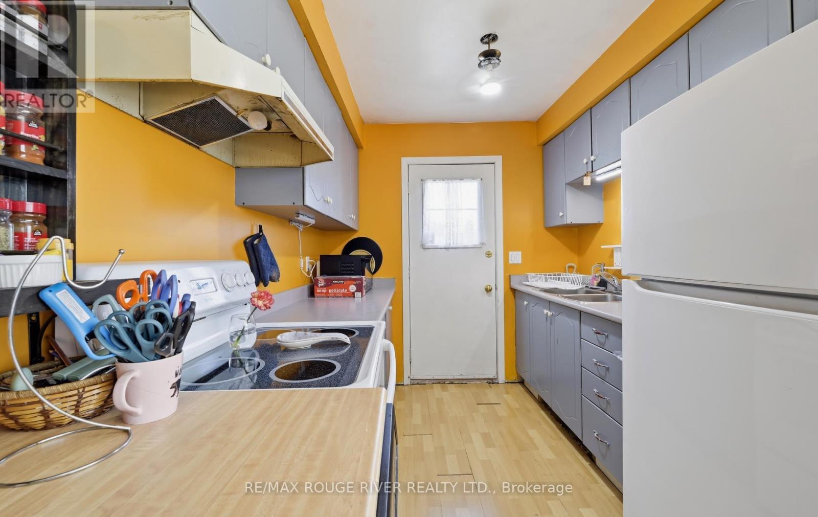 923 Glen Street, Oshawa, Ontario  L1J 3T9 - Photo 14 - E13638656