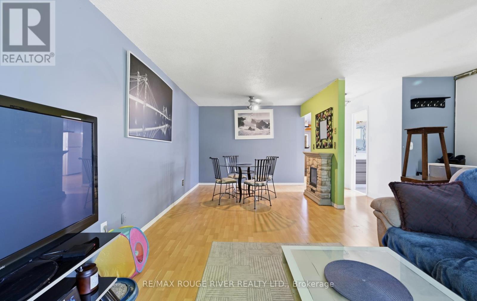923 Glen Street, Oshawa, Ontario  L1J 3T9 - Photo 8 - E13638656