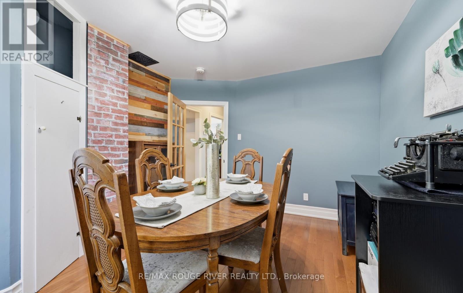 303 Burns Street E, Whitby, Ontario  L1N 1J7 - Photo 15 - E13638806