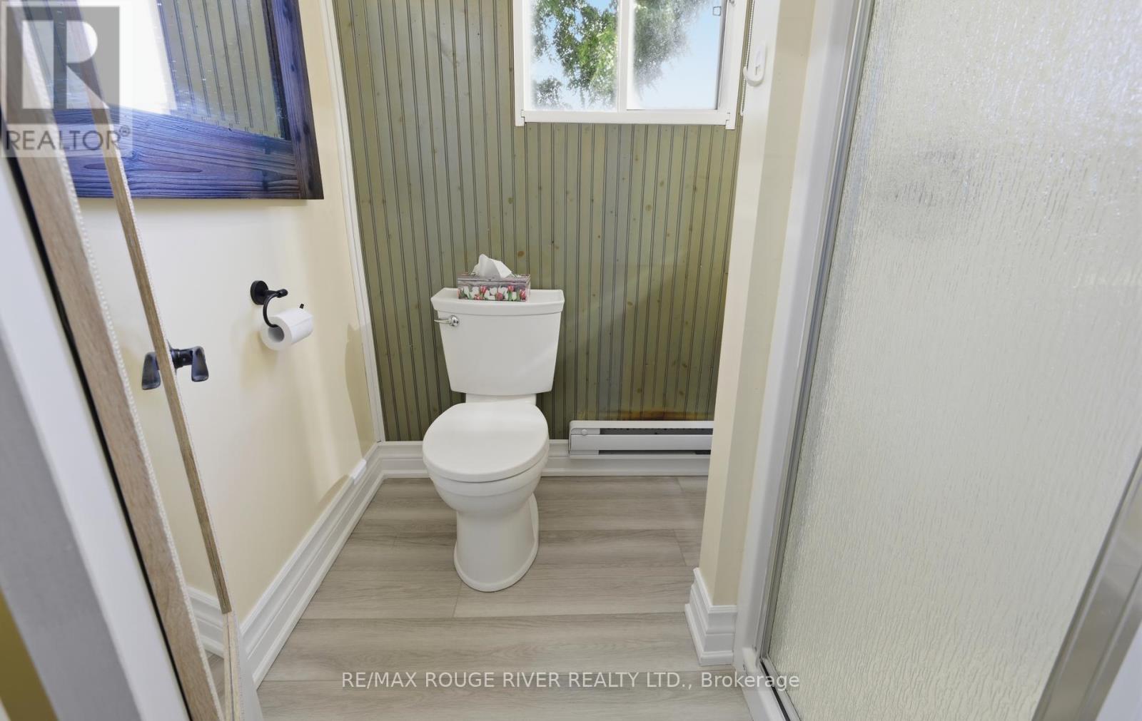 303 Burns Street E, Whitby, Ontario  L1N 1J7 - Photo 23 - E13638806
