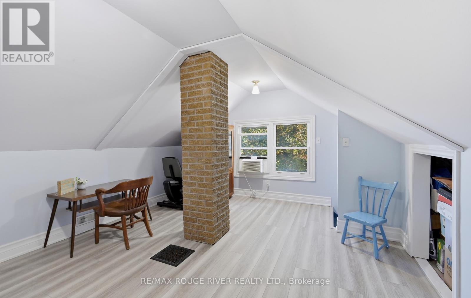 303 Burns Street E, Whitby, Ontario  L1N 1J7 - Photo 25 - E13638806