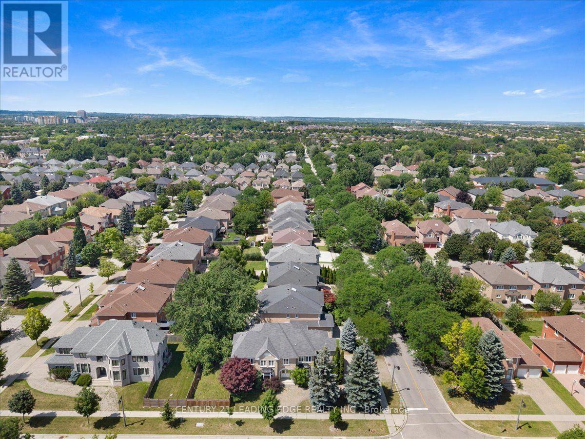 22 Fern Avenue, Richmond Hill, Ontario  L4B 3R6 - Photo 45 - N13638596