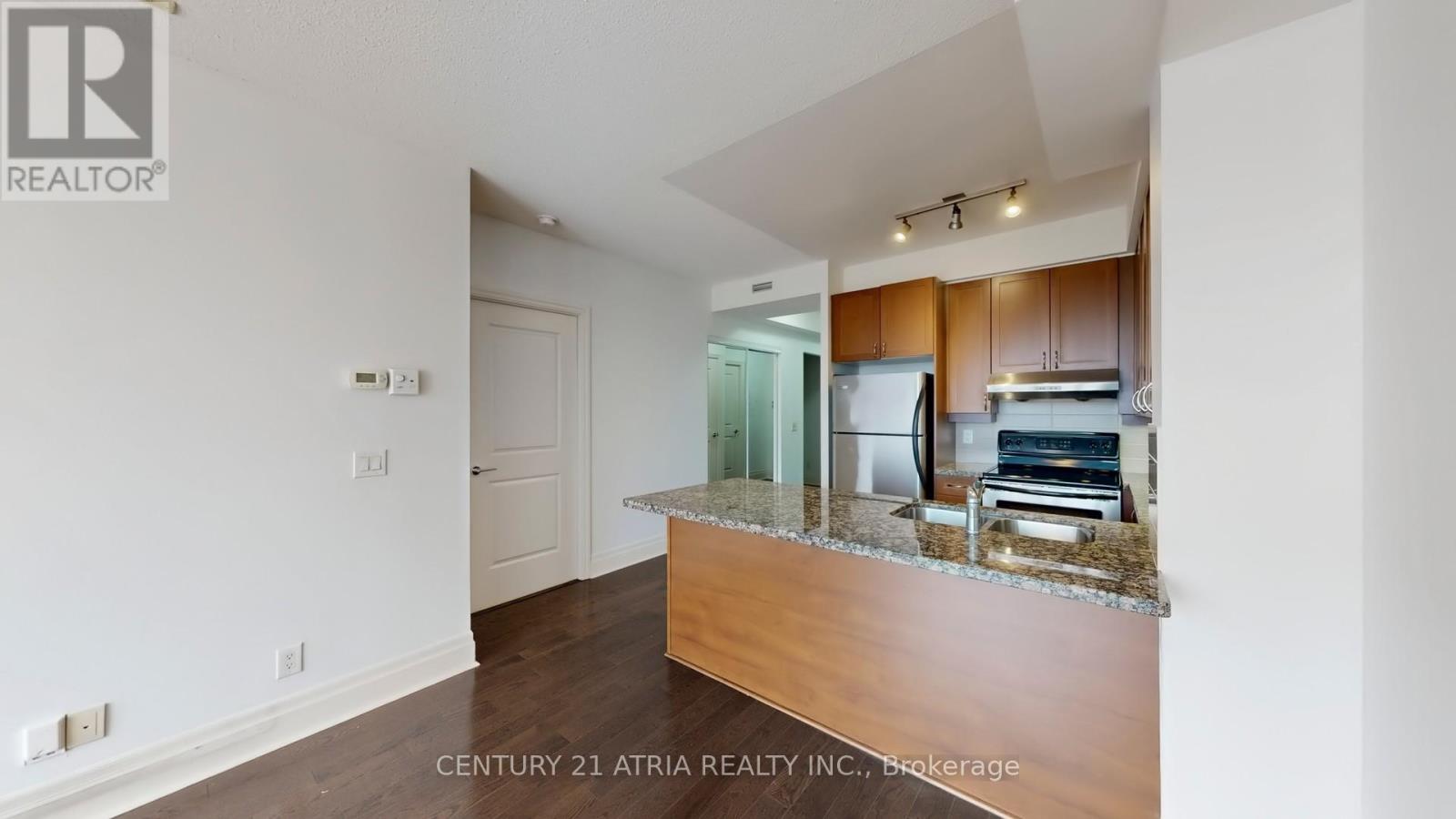 311d - 57 Upper Duke Crescent, Markham, Ontario  L6G 0B0 - Photo 15 - N13638728