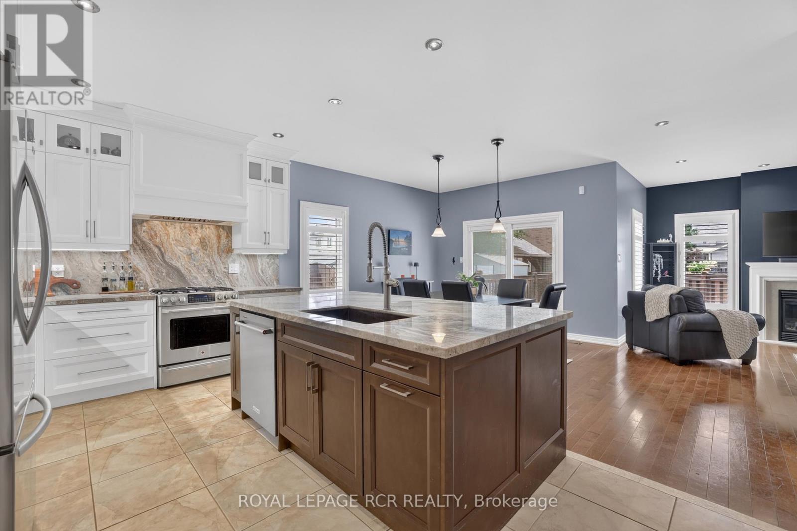 30 Borland Crescent, Caledon, Ontario  L7C 3M4 - Photo 7 - W13638756