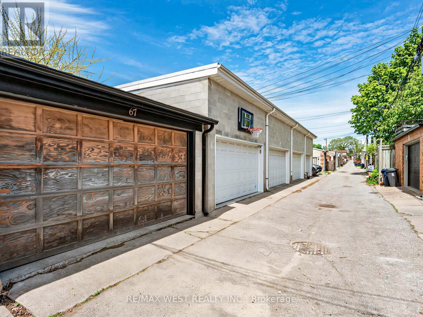 67 Day Avenue, Toronto, Ontario  M6E 3W1 - Photo 23 - W13638778