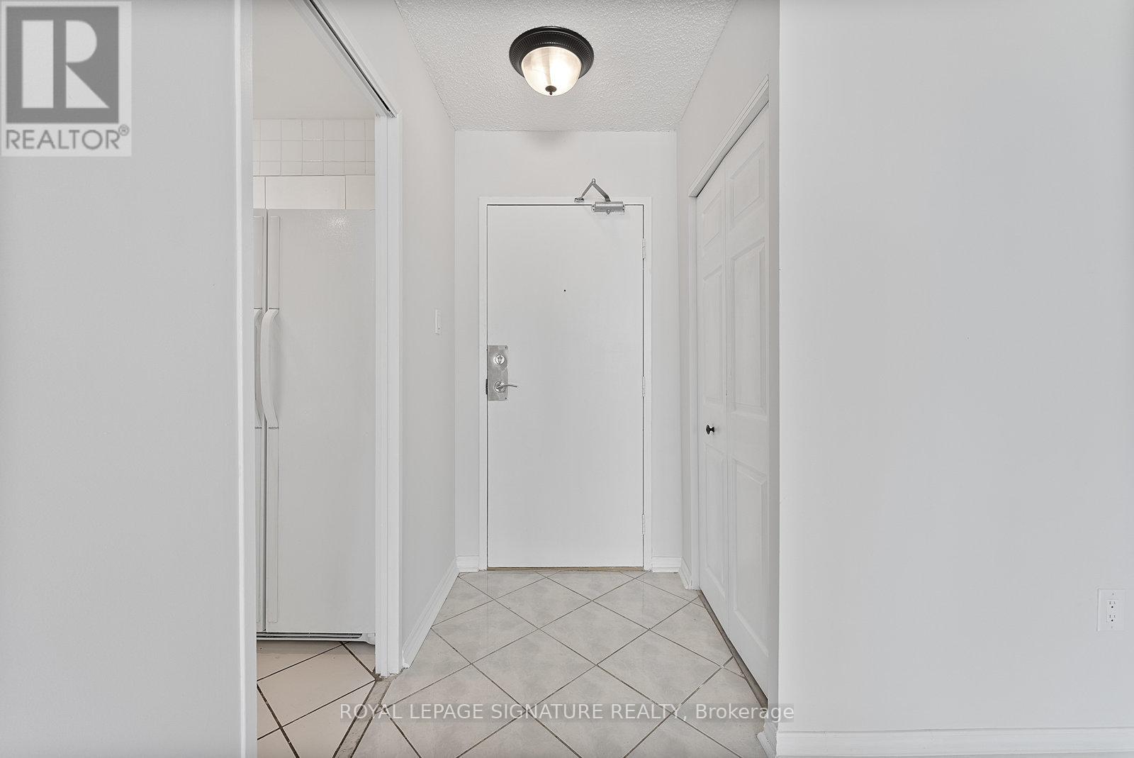 906 - 5 San Romanoway, Toronto, Ontario M3N 2Y4 - Photo 2 - W13638816