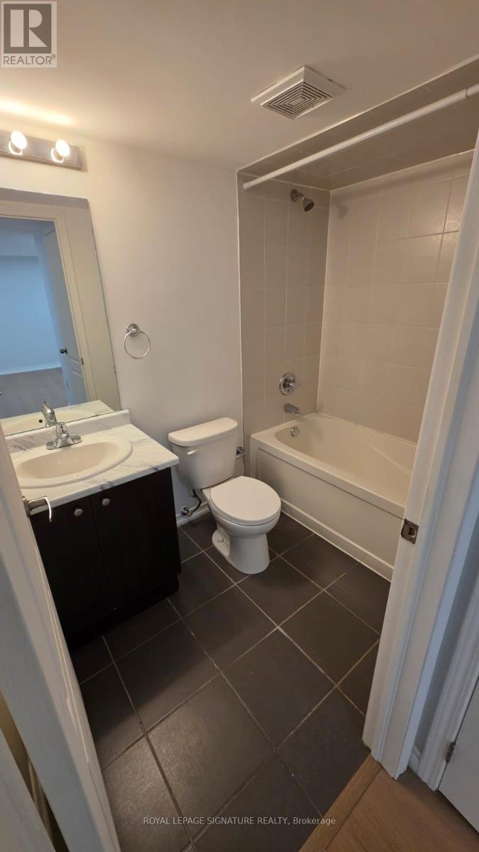 120 - 11 Applewood Lane, Toronto, Ontario  M9C 0C1 - Photo 14 - W13638824