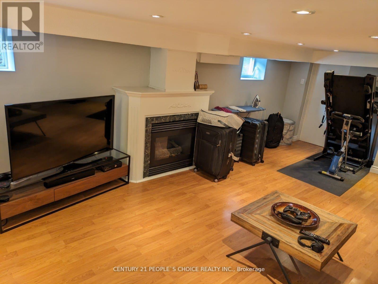 63 Stephen Drive, Toronto, Ontario  M8Y 3M8 - Photo 16 - W13638848