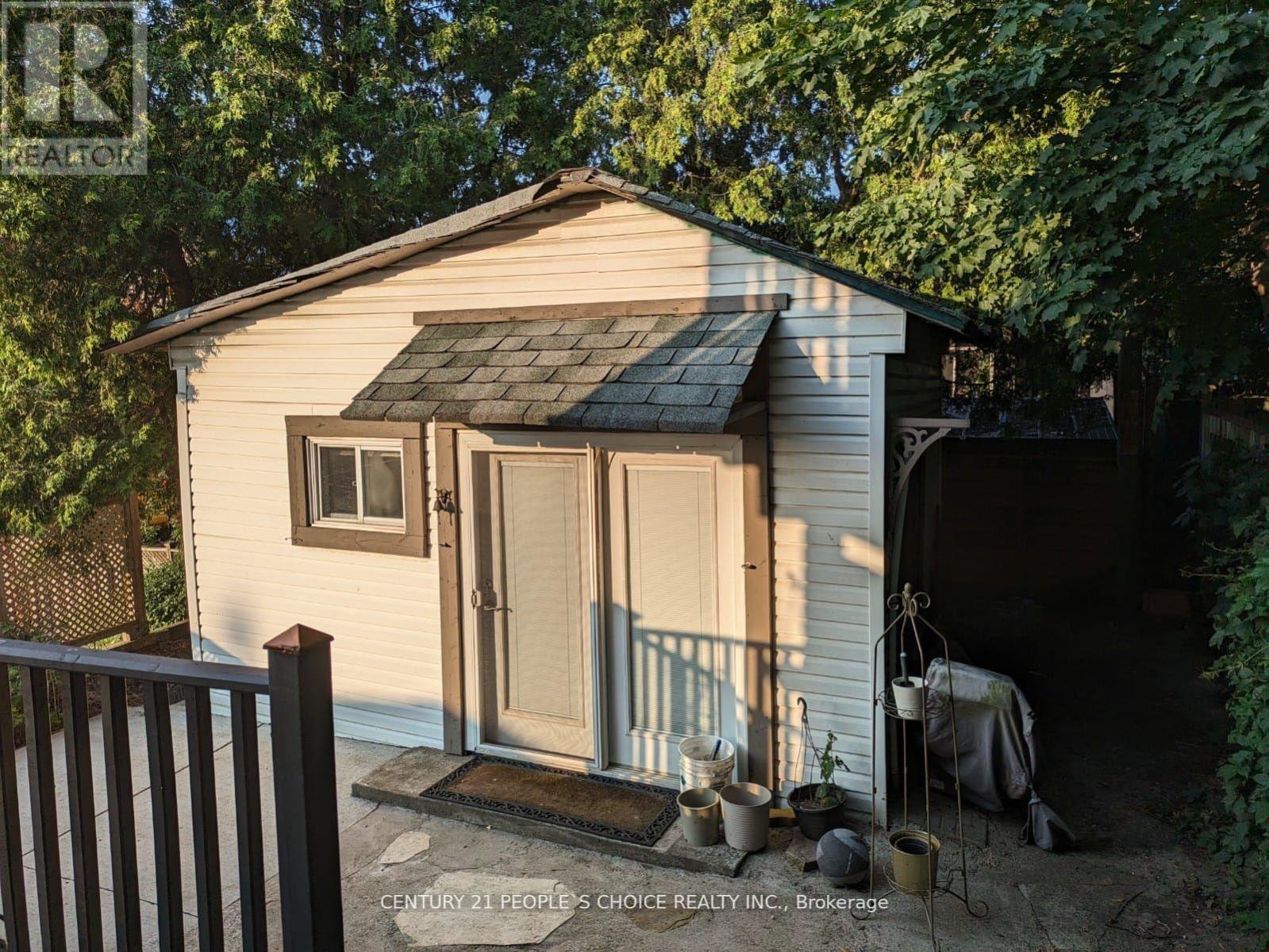 63 Stephen Drive, Toronto, Ontario  M8Y 3M8 - Photo 23 - W13638848