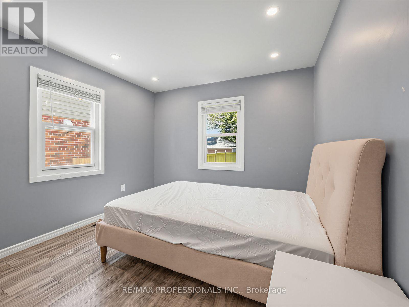 76 Macdonald Street, Toronto, Ontario  M8V 1Y4 - Photo 11 - W13514400
