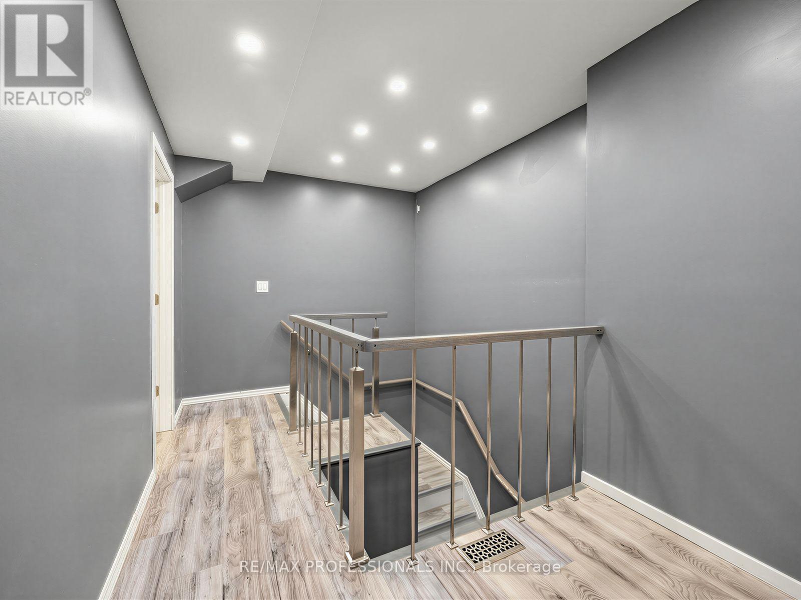76 Macdonald Street, Toronto, Ontario  M8V 1Y4 - Photo 16 - W13514400
