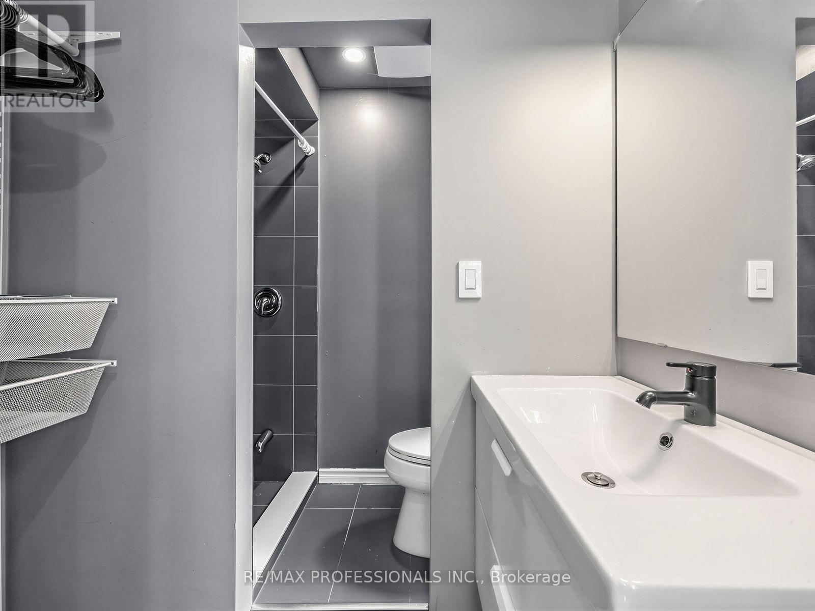 76 Macdonald Street, Toronto, Ontario  M8V 1Y4 - Photo 12 - W13514400