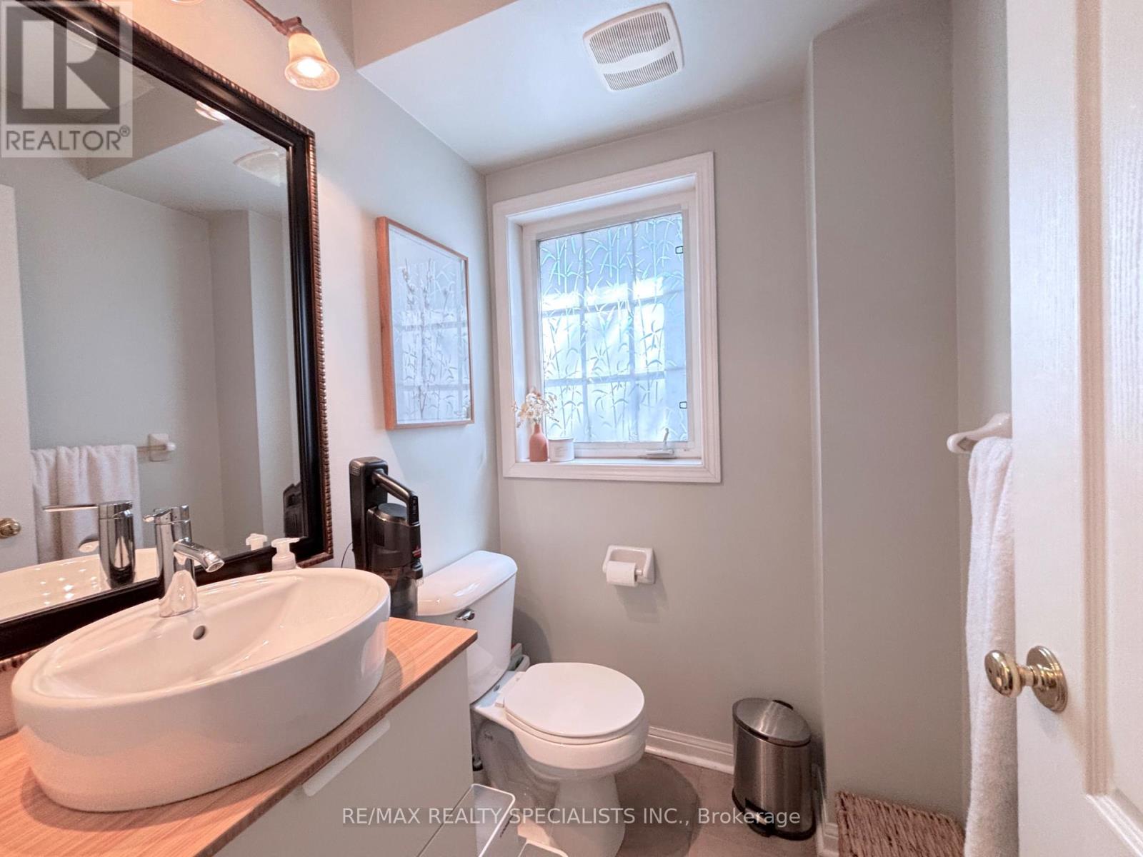 53 - 470 Beach Boulevard, Hamilton, Ontario  L8H 6X2 - Photo 9 - X13638544