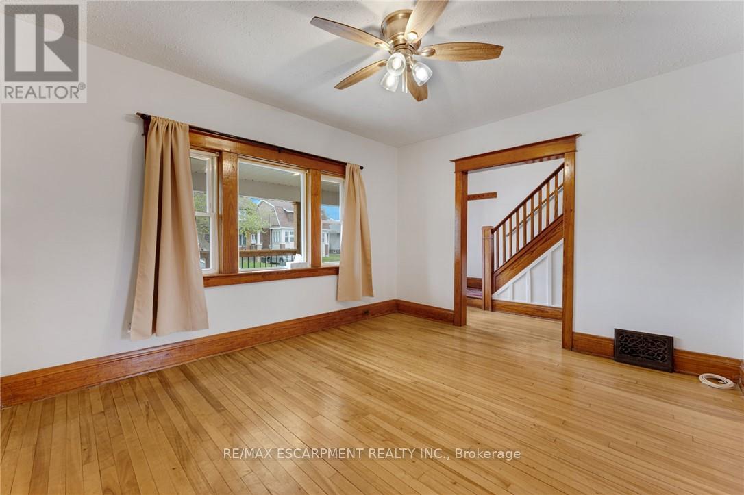 112 Oakland Avenue, Welland, Ontario  L3C 2C1 - Photo 7 - X13638674