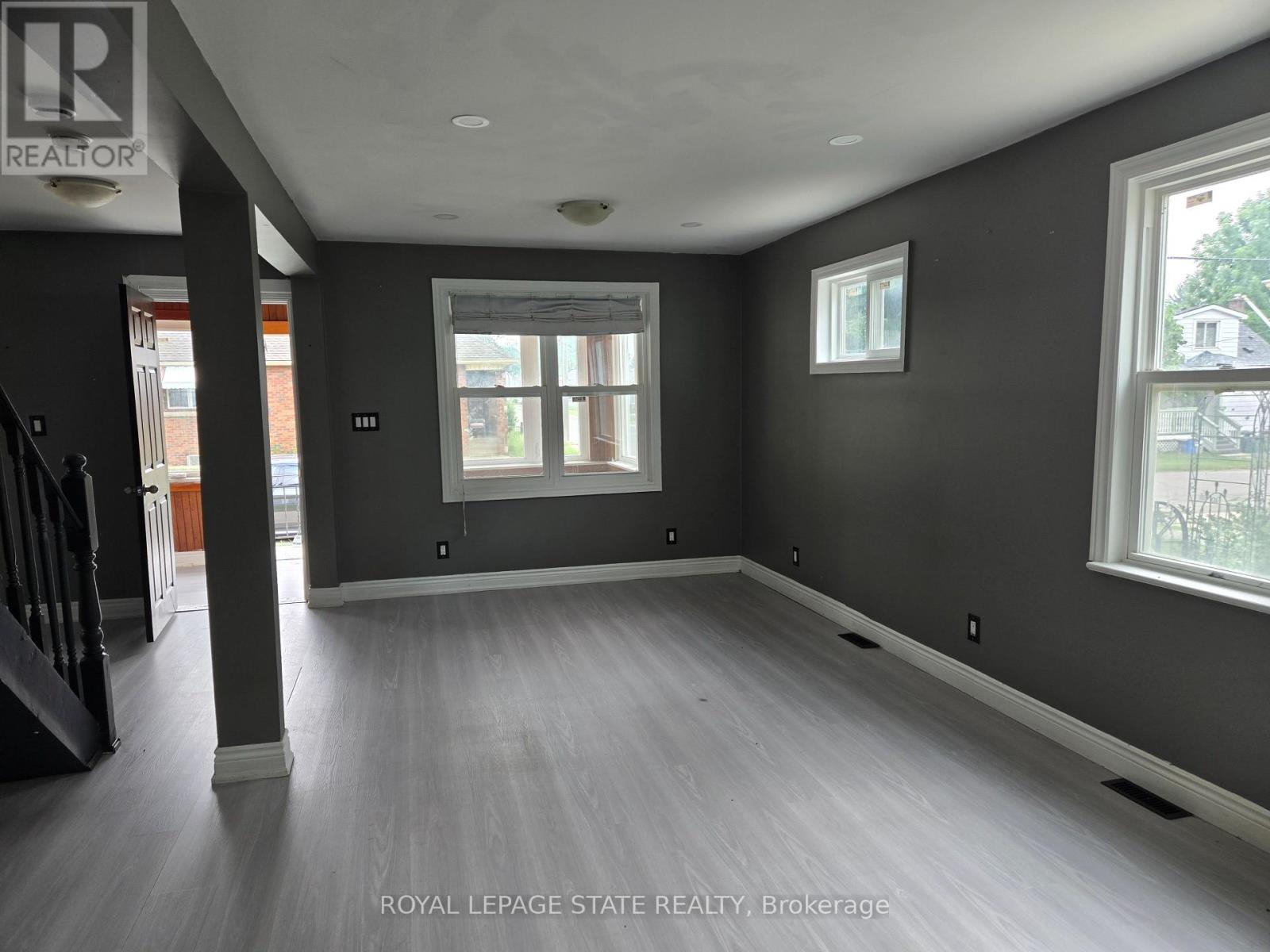 6269 Franklin Avenue, Niagara Falls, Ontario  L2G 4Z4 - Photo 3 - X13638764