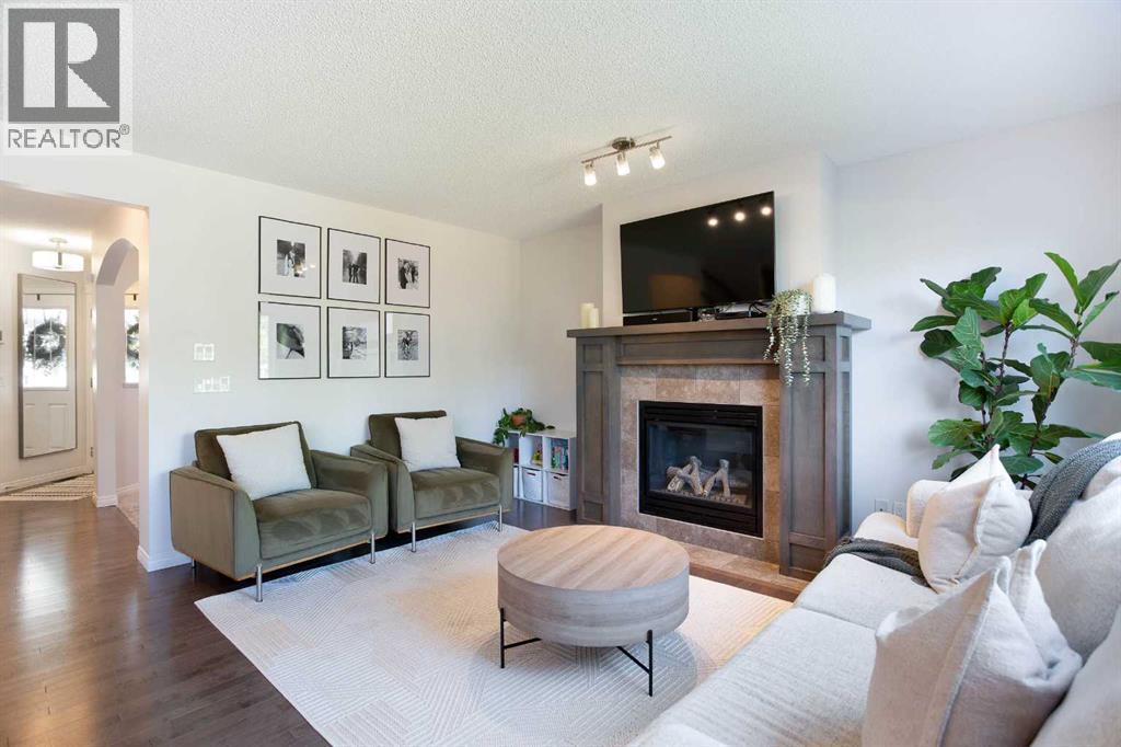 2363 Baywater Crescent SW, Airdrie, Alberta  T4B 0T5 - Photo 5 - A2331160