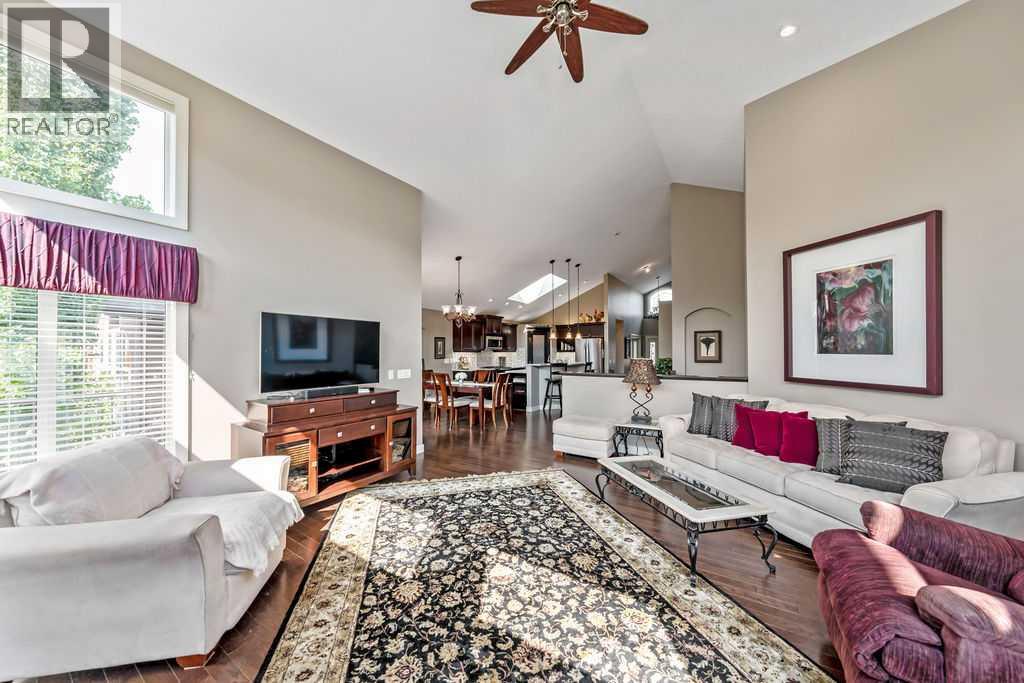 259 Willow Ridge Manor, Diamond Valley, Alberta  T0L 0H0 - Photo 13 - A2332471