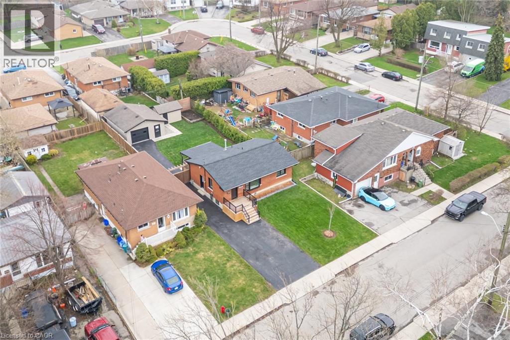 185 DESCHENE Avenue, Hamilton, Ontario
