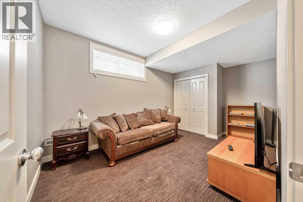 259 Willow Ridge Manor, Diamond Valley, Alberta  T0L 0H0 - Photo 28 - A2332471