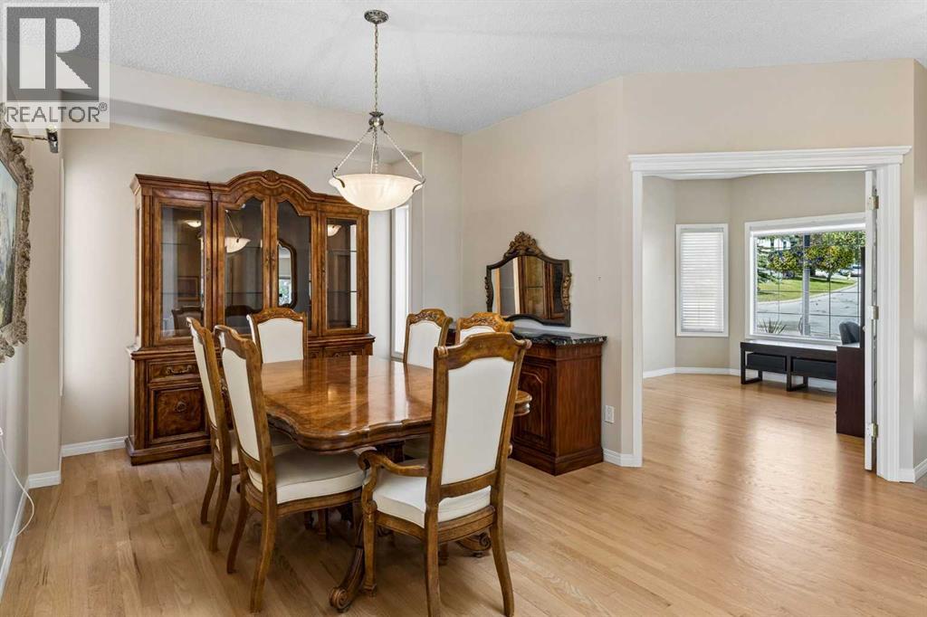 42 Scimitar Circle NW, Calgary, Alberta  T3L 2C8 - Photo 7 - A2333519
