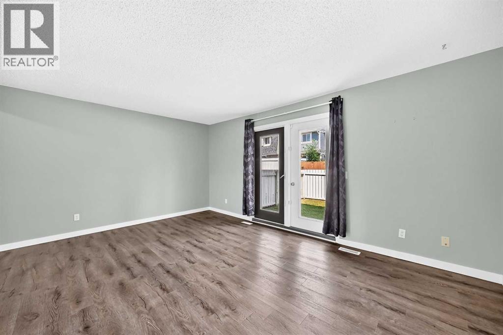 383 Georgian Villas Ne, Calgary, Alberta  T2A 7E1 - Photo 12 - A2333692