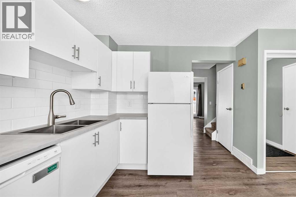 383 Georgian Villas Ne, Calgary, Alberta  T2A 7E1 - Photo 7 - A2333692