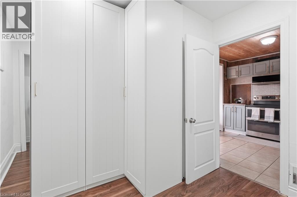 141 Mcanulty Boulevard, Hamilton, Ontario  L8H 3H6 - Photo 17 - 40842341