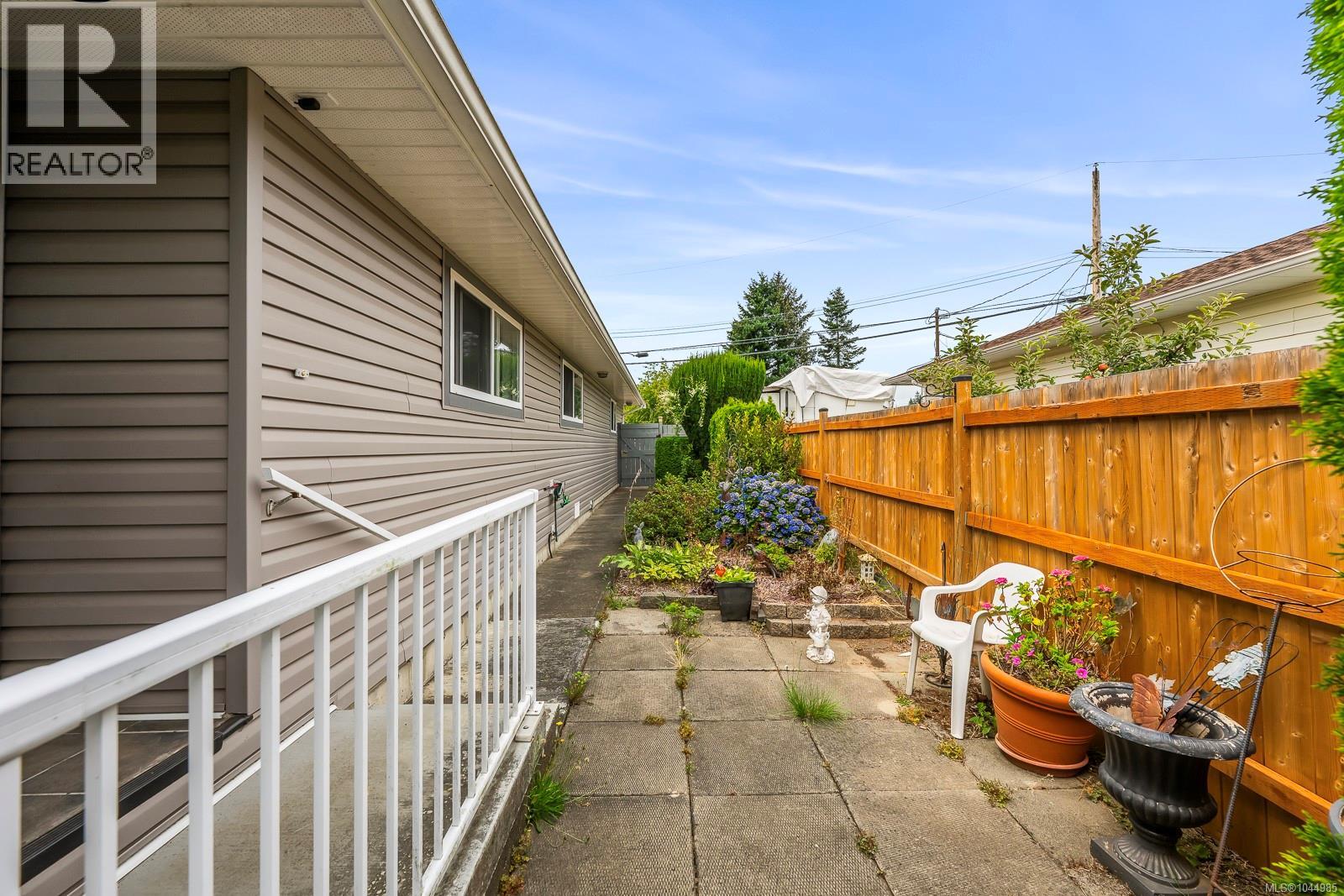 2233 6th St E, Courtenay, British Columbia  V9N 7T8 - Photo 43 - 1044985