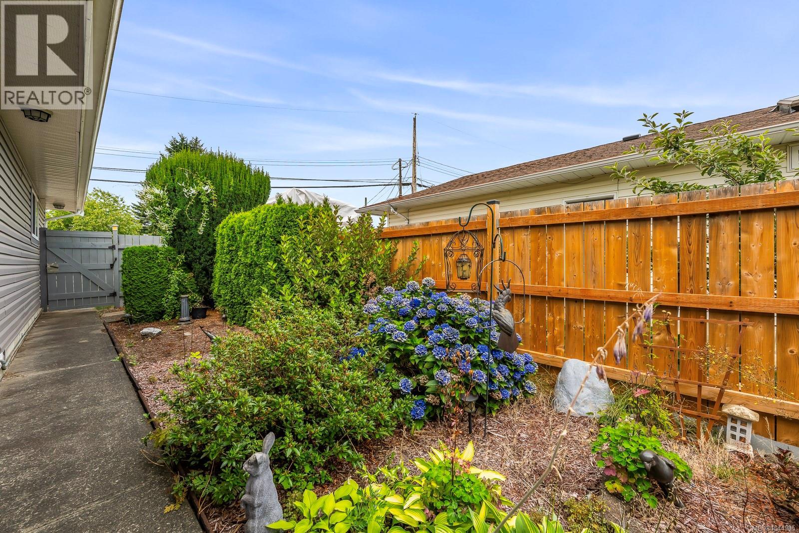 2233 6th St E, Courtenay, British Columbia  V9N 7T8 - Photo 44 - 1044985