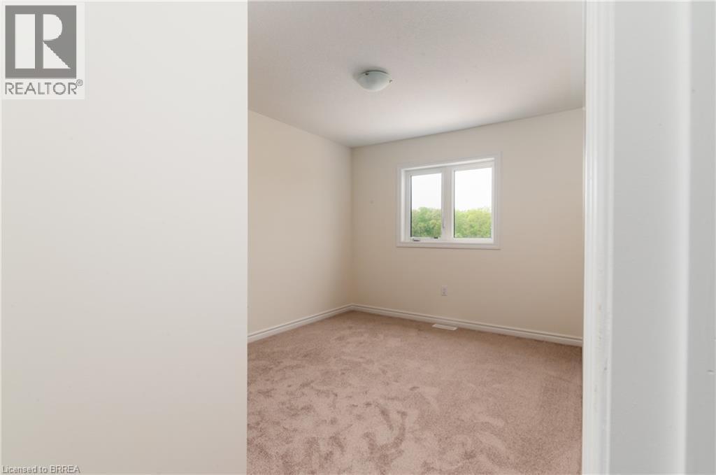 33 Dennis Avenue, Brantford, Ontario  N3V 0B9 - Photo 21 - 40853139