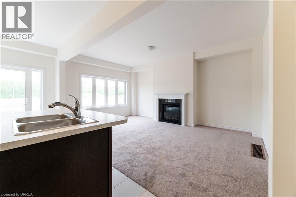 33 Dennis Avenue, Brantford, Ontario  N3V 0B9 - Photo 8 - 40853139