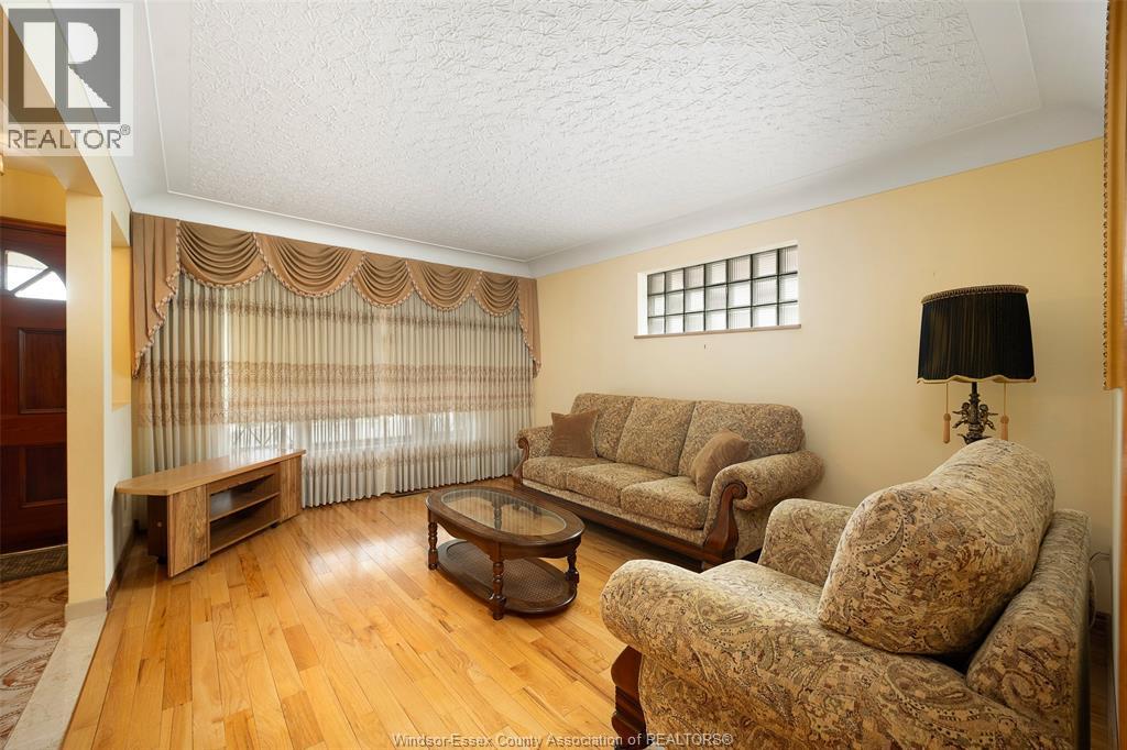 1639 Langlois Avenue, Windsor, Ontario  N8X 4M4 - Photo 11 - 26018885