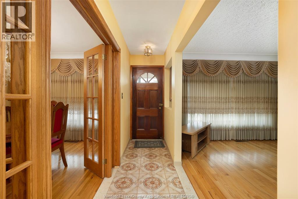 1639 Langlois Avenue, Windsor, Ontario  N8X 4M4 - Photo 8 - 26018885