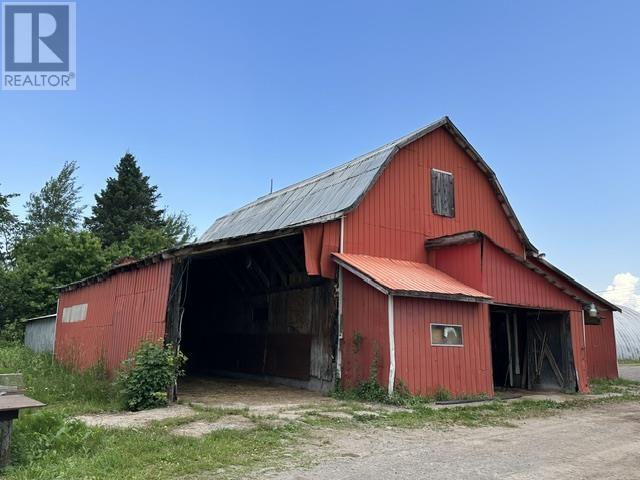 983 Carpin Beach Rd, Sault Ste. Marie, Ontario  P6A 5K8 - Photo 4 - SM261777