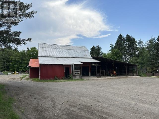 983 Carpin Beach Rd, Sault Ste. Marie, Ontario  P6A 5K8 - Photo 31 - SM261777