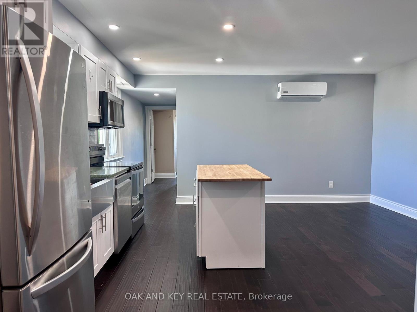 6 Lapp Street, Toronto, Ontario  M6N 3W6 - Photo 9 - W13207998