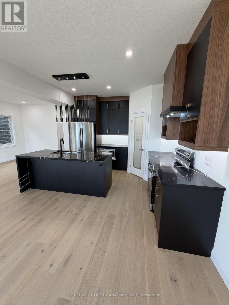 Upper - 1045 Karenana Road, London South, Ontario  N6M 0K2 - Photo 10 - X13635320