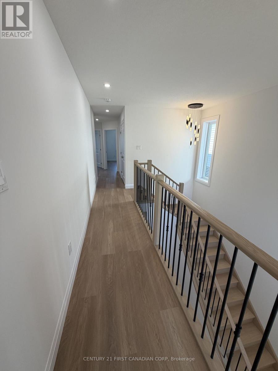 Upper - 1045 Karenana Road, London South, Ontario  N6M 0K2 - Photo 17 - X13635320