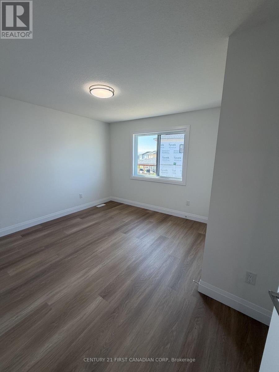 Upper - 1045 Karenana Road, London South, Ontario  N6M 0K2 - Photo 21 - X13635320