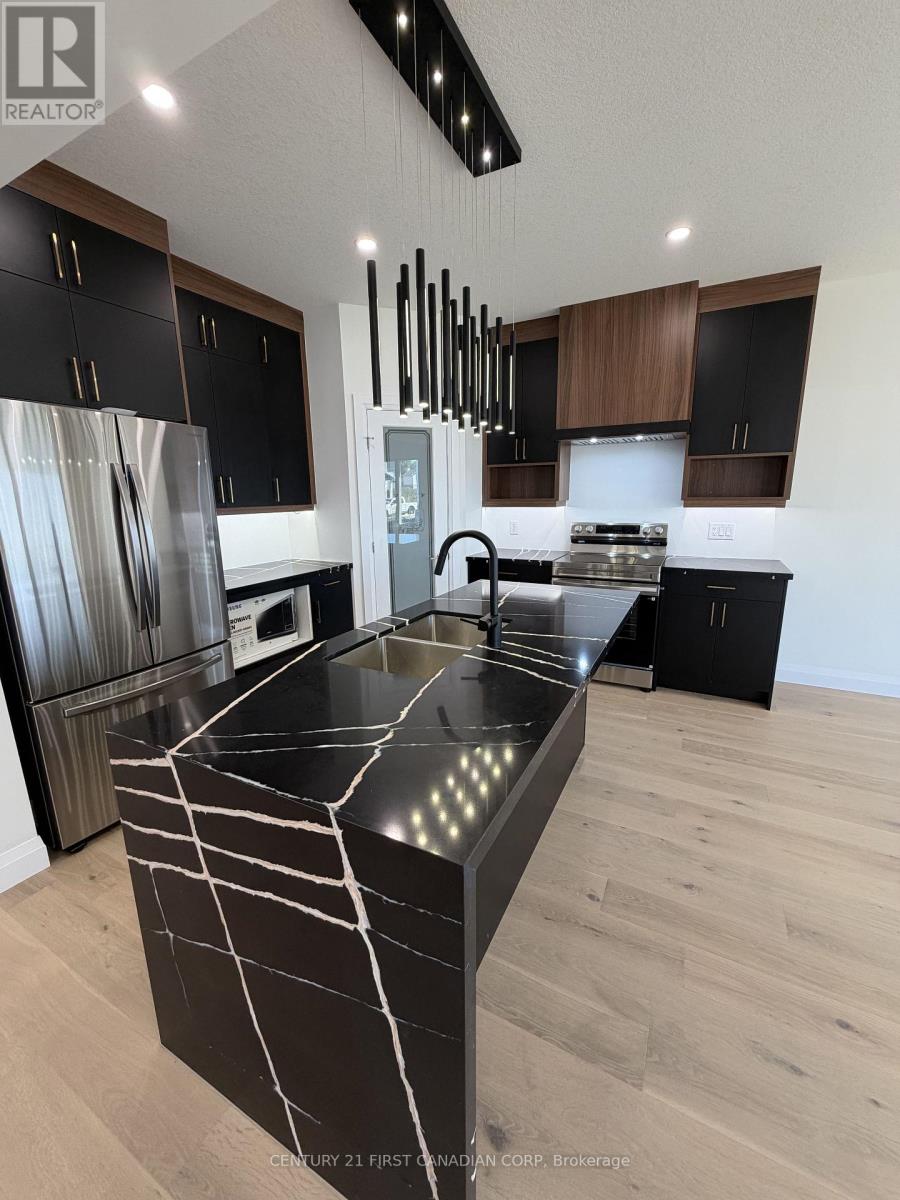 Upper - 1045 Karenana Road, London South, Ontario  N6M 0K2 - Photo 8 - X13635320