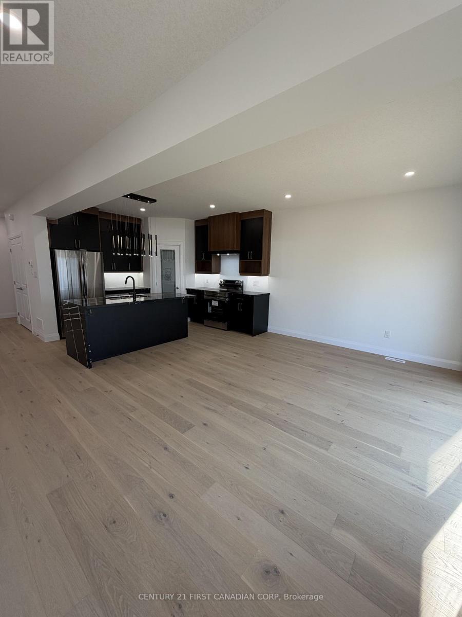 Upper - 1045 Karenana Road, London South, Ontario  N6M 0K2 - Photo 7 - X13635320